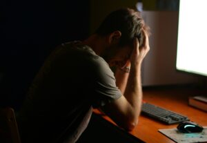 nexo-causal-e-burnout-mapeando-os-fatores-de-risco-psicossociais-na-sua-organização